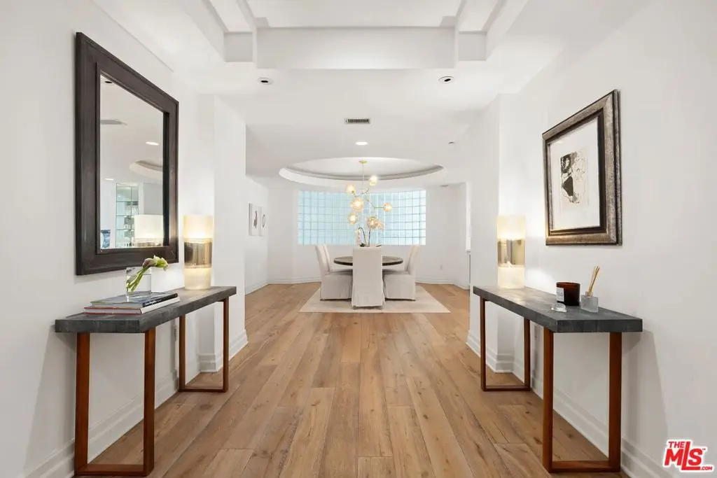 Condominium for rent at 951 Ocean Avenue 102, Santa Monica, CA featuring 2 beds and 3 baths