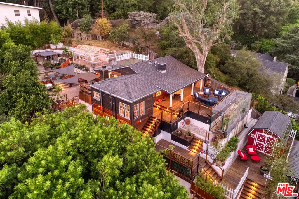 Single Family Residence for rent at 2057 STANLEY HILLS Place, Los Angeles, CA featuring 1 bed and 2 baths