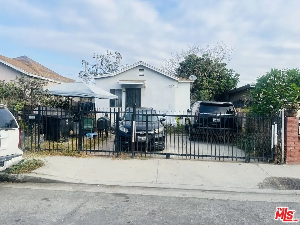 2441 E 114th Street, Los Angeles, CA — listing photo 1