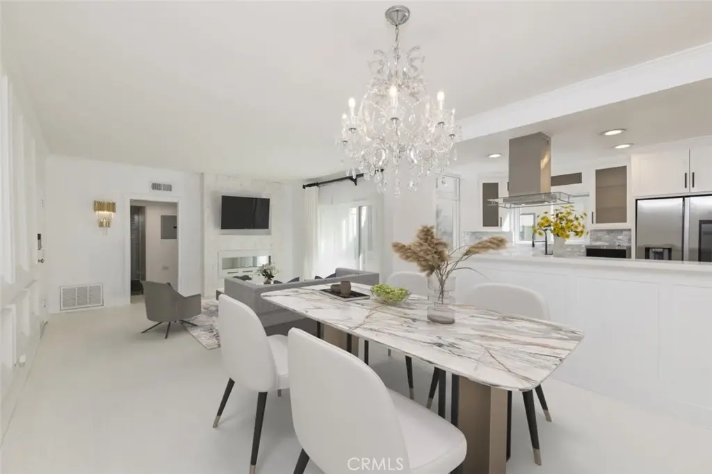 1228 N La Cienega 106, West Hollywood, CA — listing photo 1