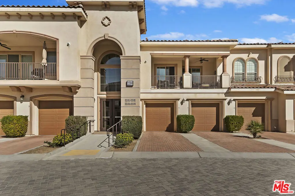 2207 Via Calderia, Palm Desert, CA — listing photo 1