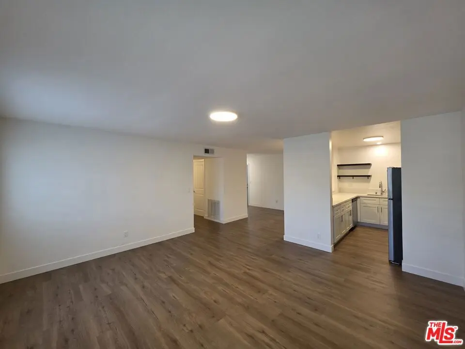 1260 Vin Scully Avenue A, Los Angeles, CA — listing photo 1