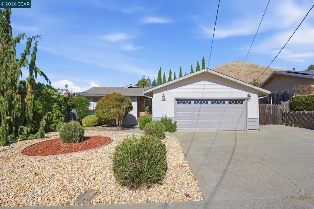 2465 Wright Ave, Pinole, CA — listing photo 1