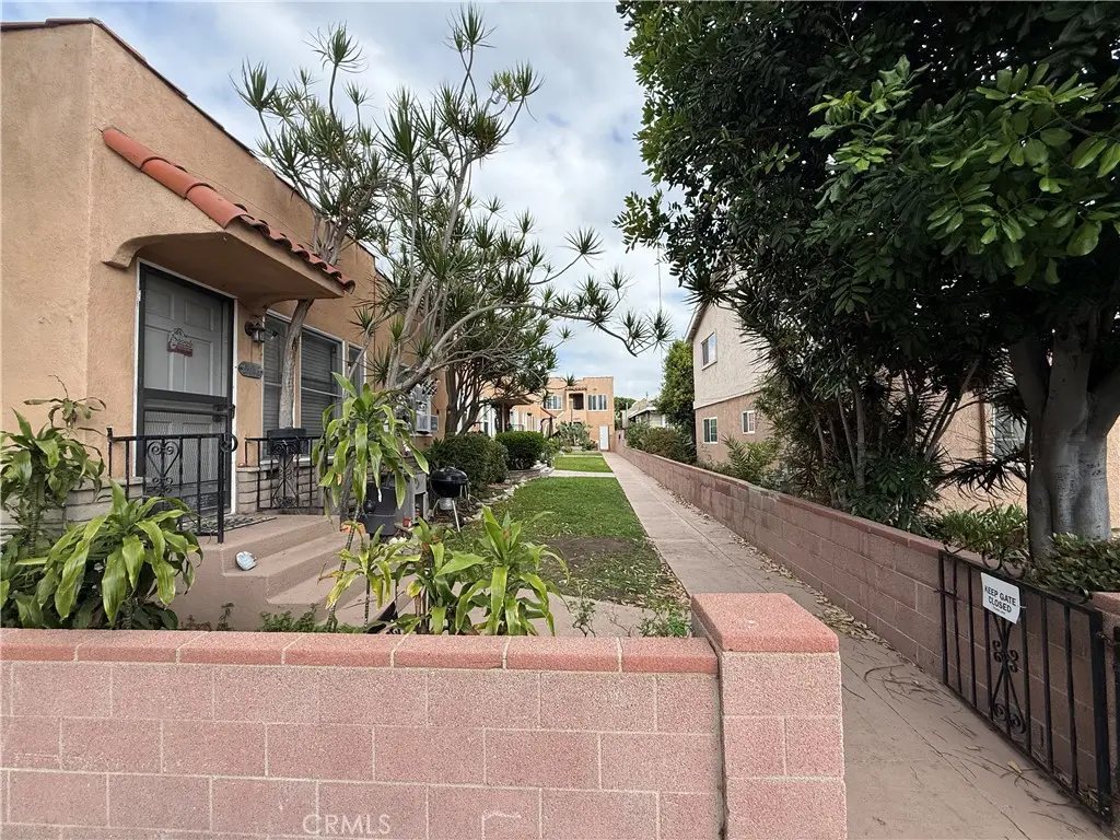 566 W 17th, San Pedro, CA — listing photo 1