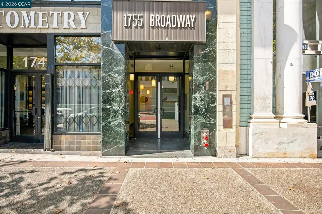 Condominium for sale at 1755 Broadway 23, Oakland, CA featuring 1 bed and 1 bath