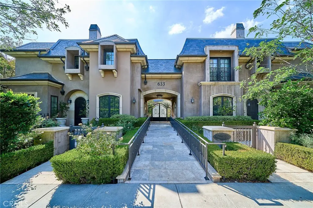 633 S Lake 4, Pasadena, CA — listing photo 1