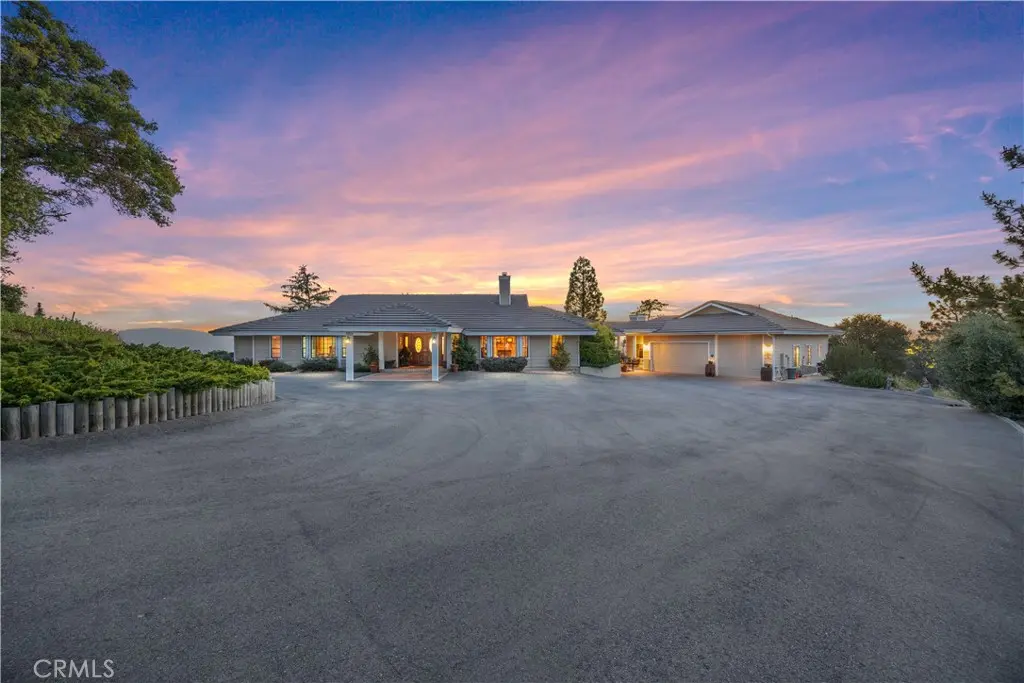 30300 Piebald Court, Tehachapi, CA — listing photo 1