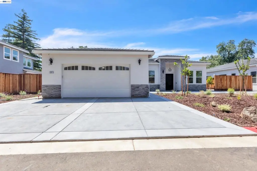 5210 Shirehills Lane, Carmichael, CA — listing photo 1