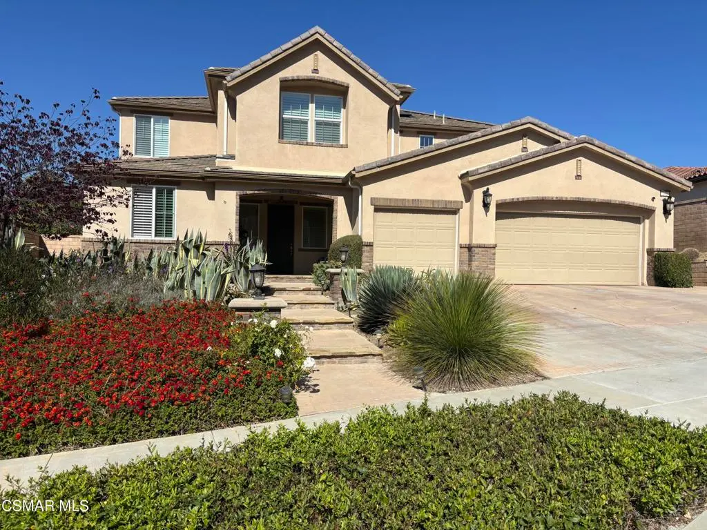 Residential Lease for rent at 262 Talbert Avenue, Simi Valley, Ventura County, CA featuring 5 beds and 4 baths