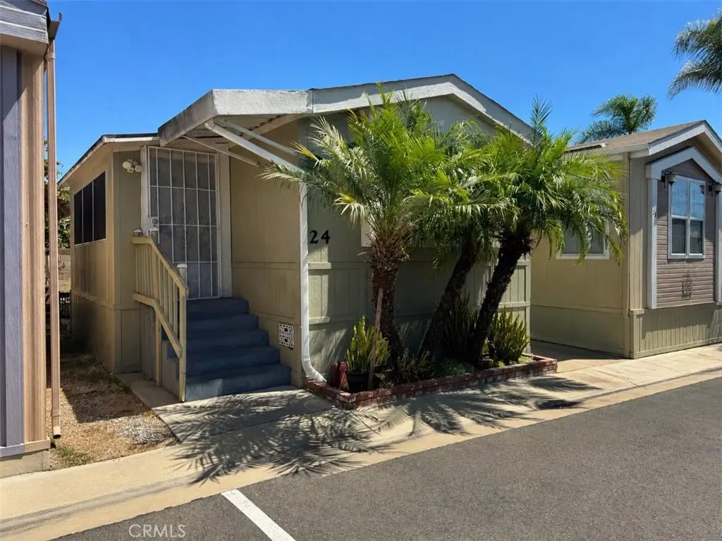 Manufactured In Park for sale at 17820 Lakewood Avenue 24, Bellflower, CA featuring 1 bed and 1 bath