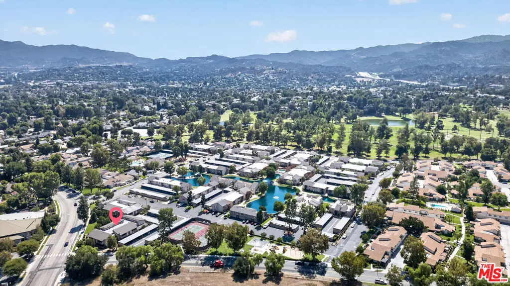 Condominium for sale at 25825 Tournament Road I-14, Santa Clarita, CA featuring 1 bed and 1 bath