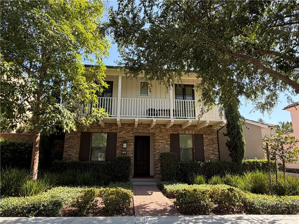 Condominium for rent at 116 Rotunda, Irvine, CA featuring 3 beds and 3 baths