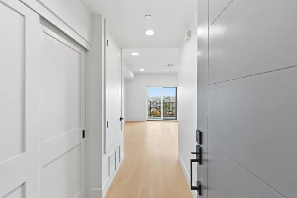 Condominium for sale at 560 El Camino Real 306, San Carlos, CA featuring 2 beds and 2 baths
