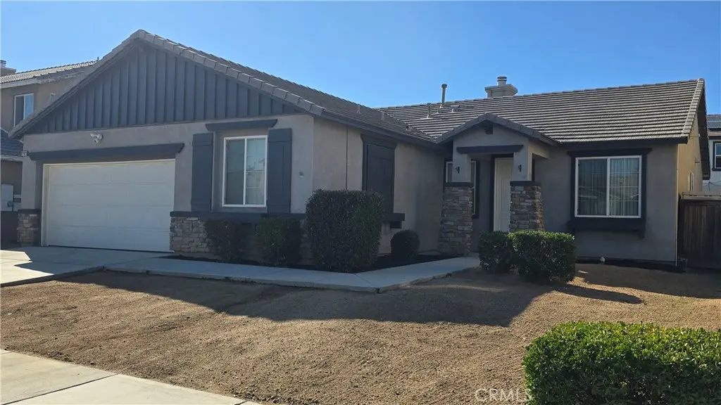 12921 Newport, Hesperia, CA — listing photo 1