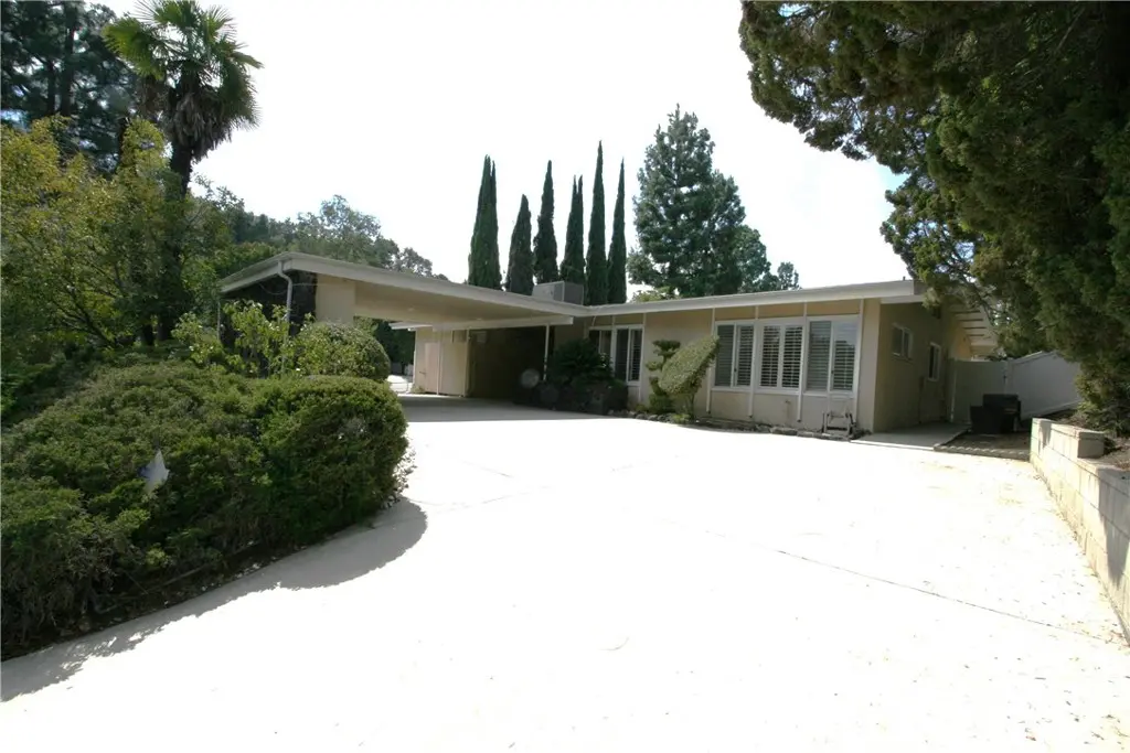Single Family Residence for rent at 11400 Dona Evita, Los Angeles, CA featuring 3 beds and 2 baths