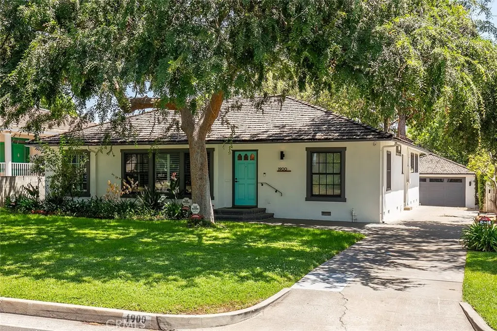 Single Family Residence for rent at 1900 Sycamore Drive, San Marino, CA featuring 3 beds and 3 baths