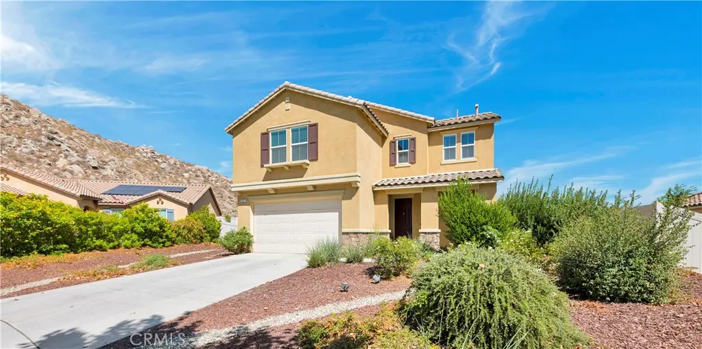 Single Family Residence for sale at 721 Pooish, San Jacinto, CA featuring 3 beds and 3 baths