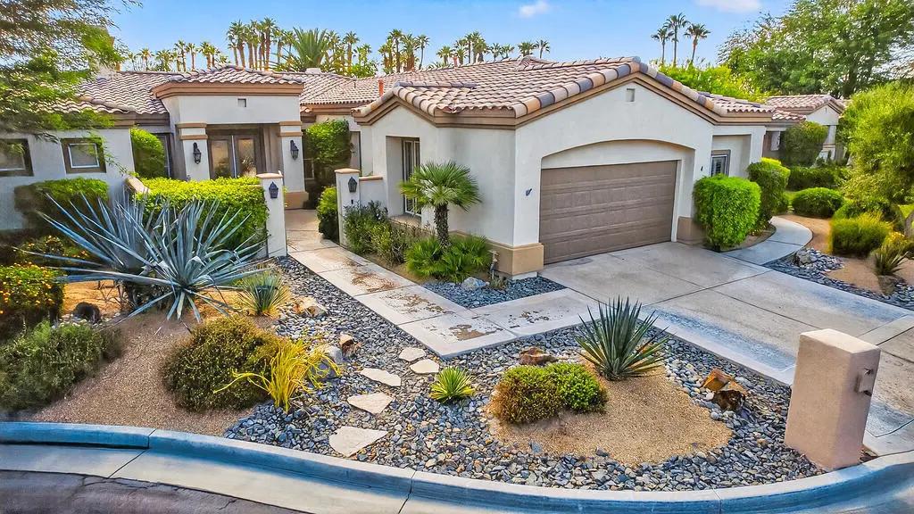 Residential Lease for rent at 4 Milano Circle, Palm Desert, Riverside County, CA featuring 4 beds and 3 baths