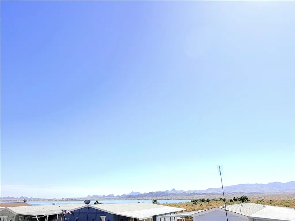 95 Thunderhead 1, Needles, CA — listing photo 1