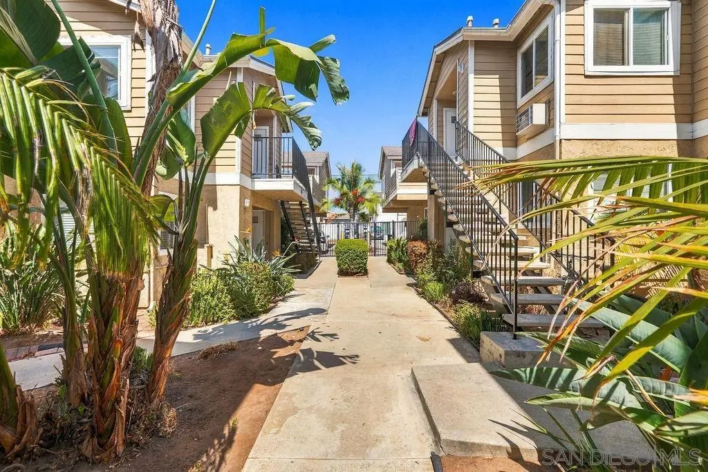 Residential Lease for rent at 3770 National Ave 3, San Diego, CA featuring 2 beds and 1 bath