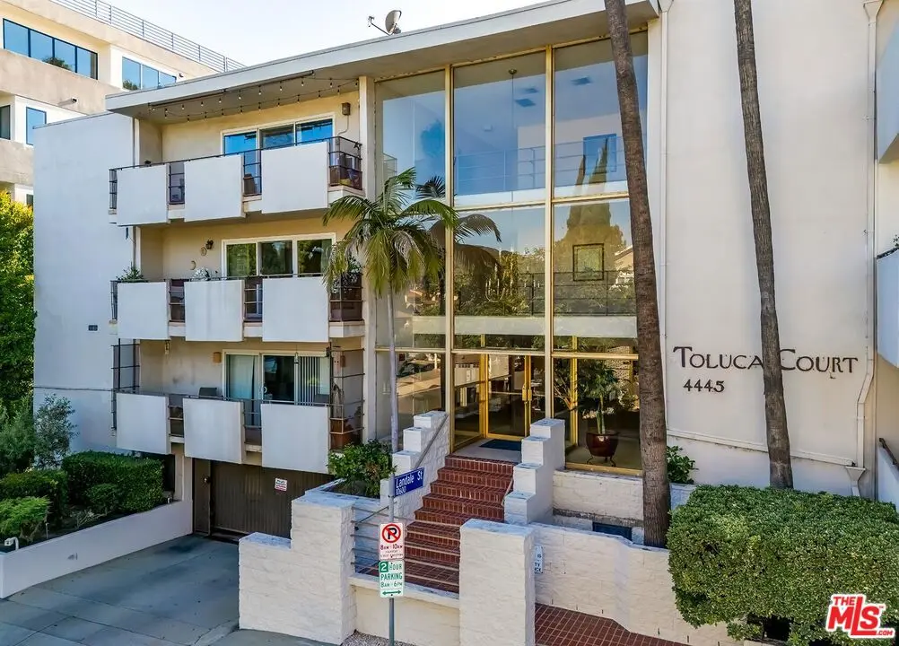 4445 Cartwright Avenue 310, Toluca Lake, CA — listing photo 1