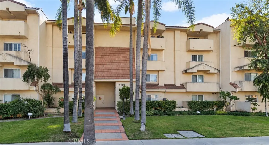 15114 Sherman Way 114, Van Nuys, CA — listing photo 1