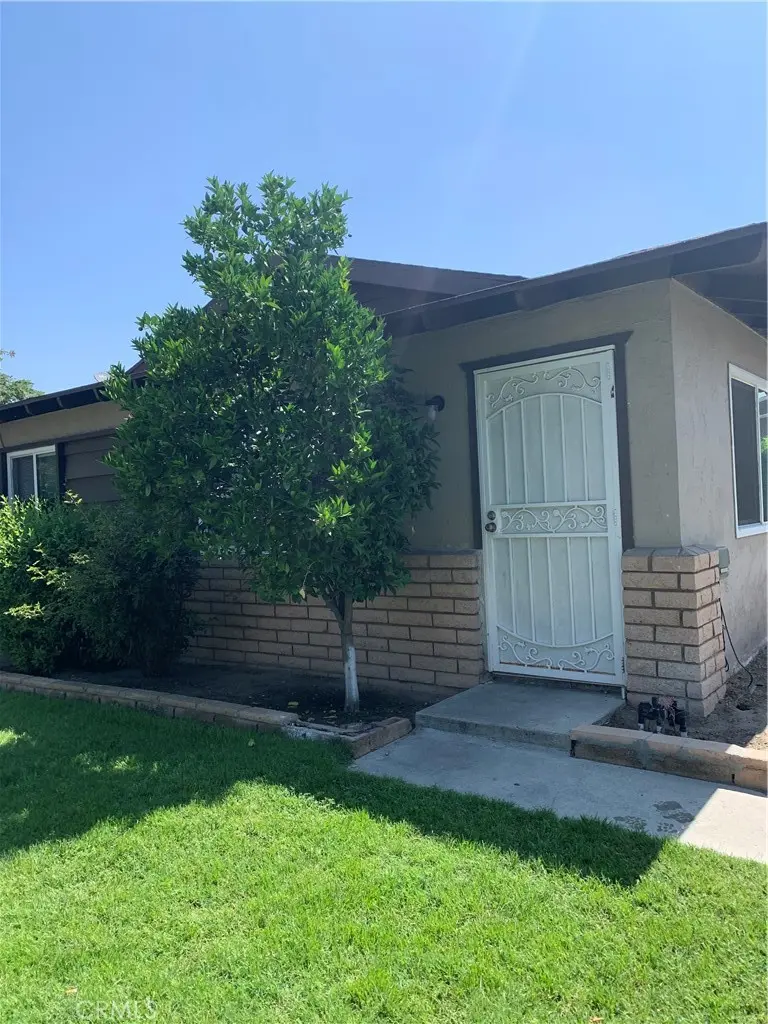 250 Elk, Hemet, CA — listing photo 1