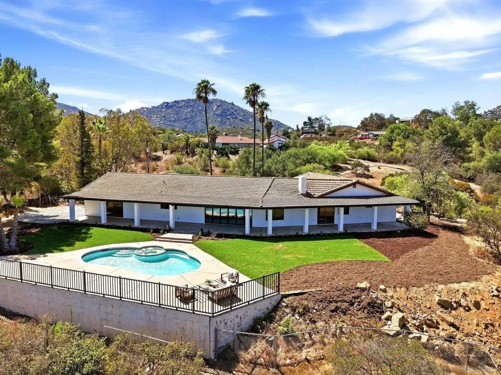 16747 Highway 67, Ramona, CA — listing photo 1
