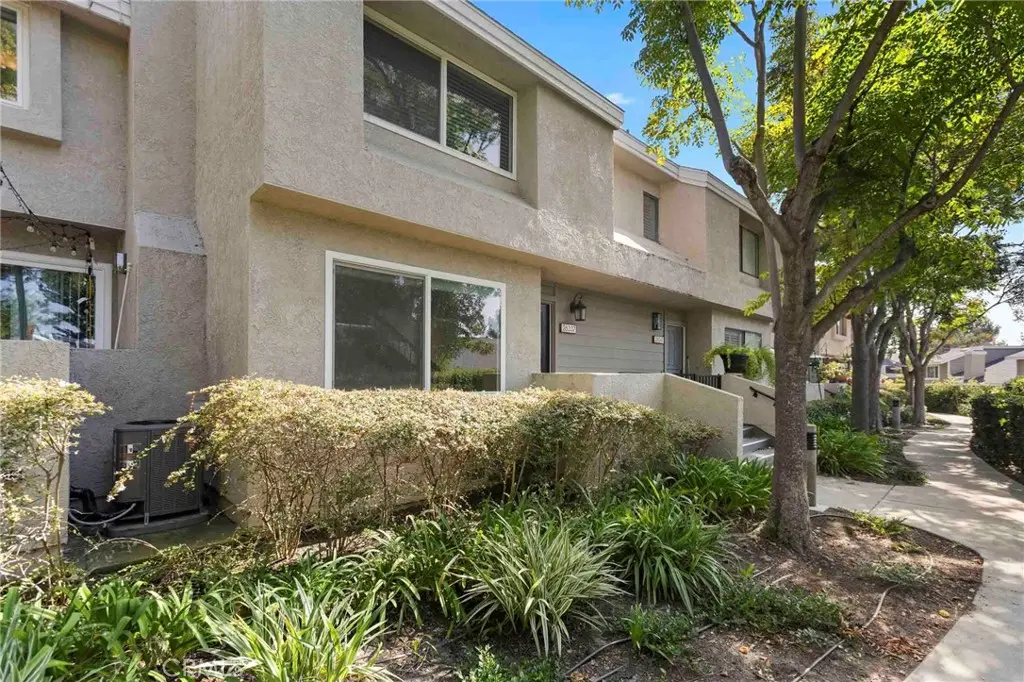 26337 W Grove Cir, Lake Forest, CA — listing photo 1