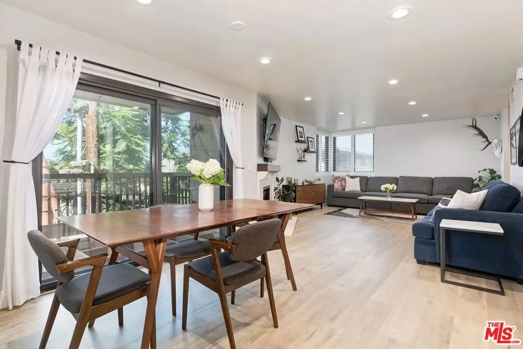 935 Main Street 206, El Segundo, CA — listing photo 1