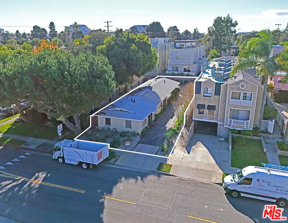 1851 S Barrington Avenue, Los Angeles, CA — listing photo 1