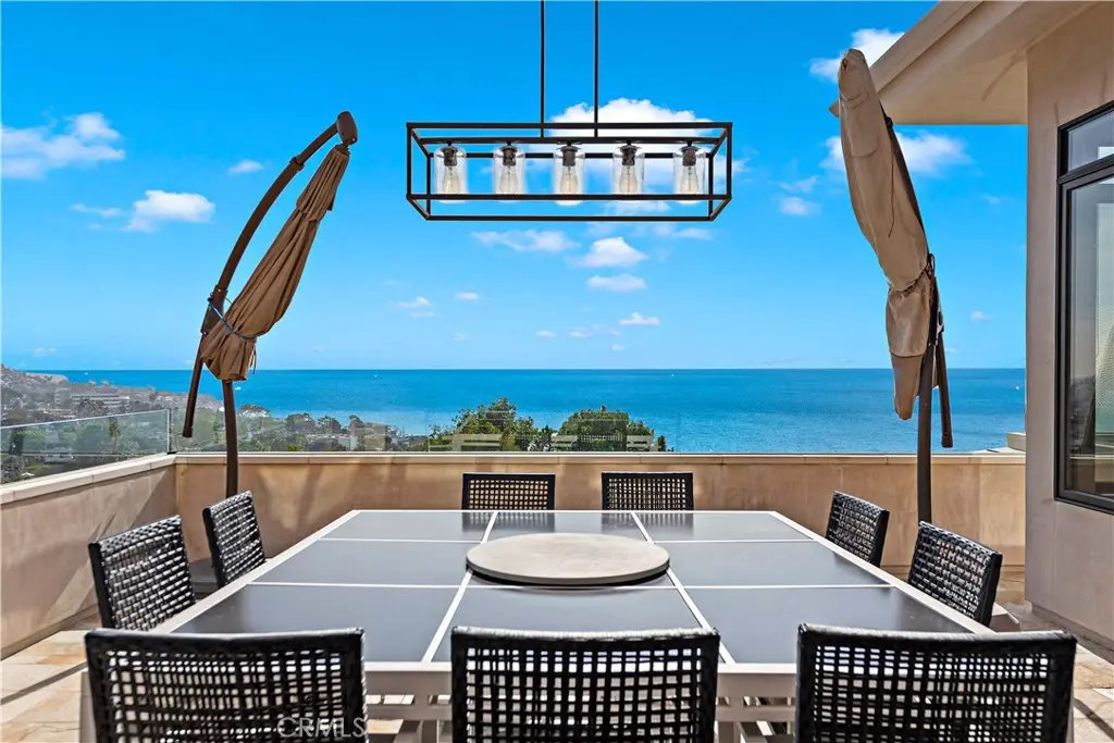 Single Family Residence for rent at 31460 Ceanothus Drive, Laguna Beach, CA featuring 5 beds and 6 baths