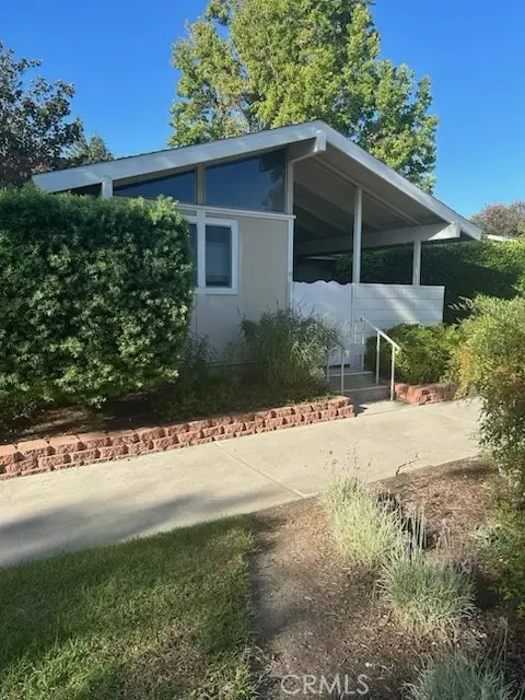 Stock Cooperative for rent at 542 Via Estrada B, Laguna Woods, CA featuring 2 beds and 2 baths