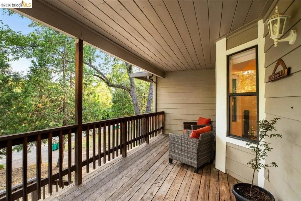 Single Family Residence for sale at 21787 Crystal Lake Dr, Sonora, CA featuring 3 beds and 2 baths