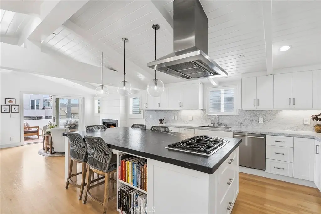 Condominium for rent at 445 Marine Avenue A, Manhattan Beach, CA featuring 3 beds and 4 baths