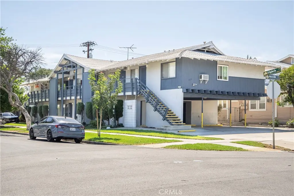 801 S Merrill, Corona, CA — listing photo 1