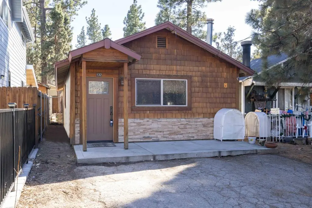 132 Angeles Boulevard, Big Bear, CA — listing photo 1