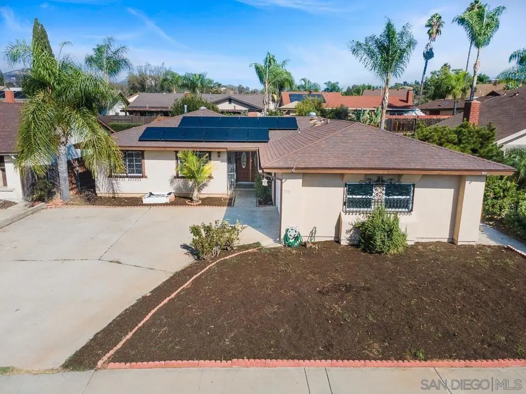 Single Family Residence for rent at 719 Mahogany, El Cajon, CA featuring 3 beds and 2 baths