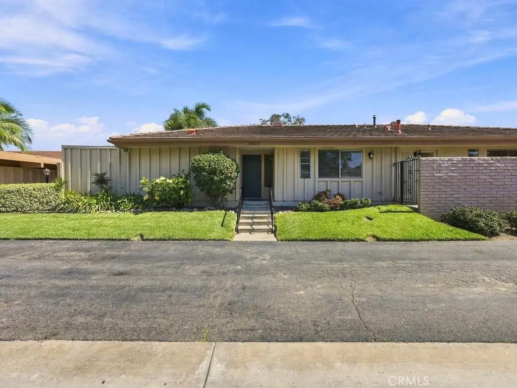 27121 Via Chiquero B, San Juan Capistrano, CA — listing photo 1