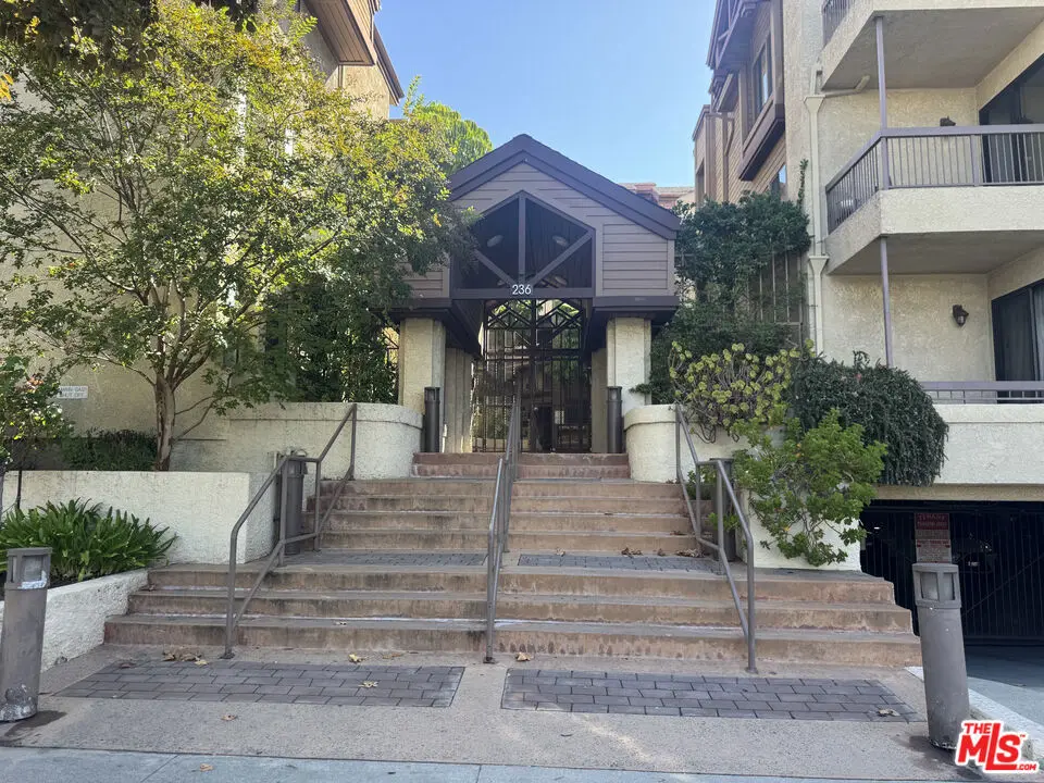 236 N Louise Street 204, Glendale, CA — listing photo 1