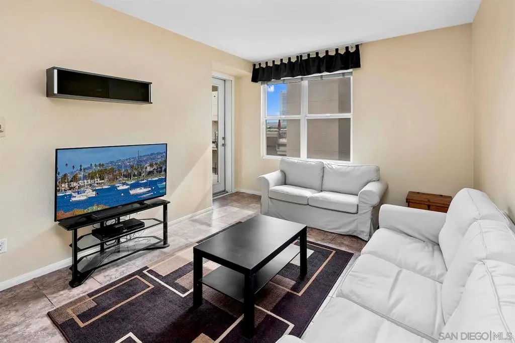 Residential Lease for rent at 350 K 511, San Diego, CA featuring 2 beds and 2 baths