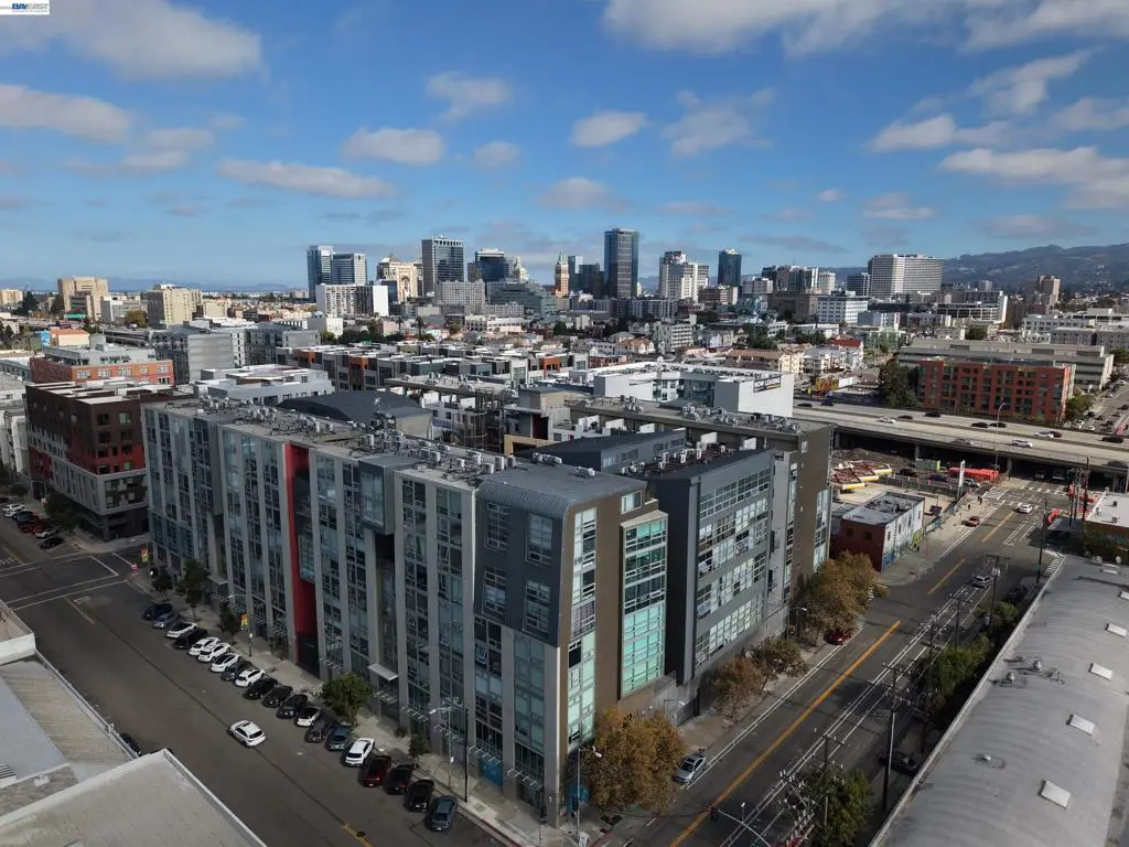 Condominium for sale at 311 Oak St 507, Oakland, CA featuring 2 beds and 2 baths