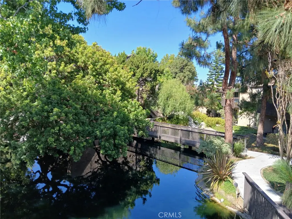 7890 17 P E Spring Street 17P, Long Beach, CA — listing photo 1