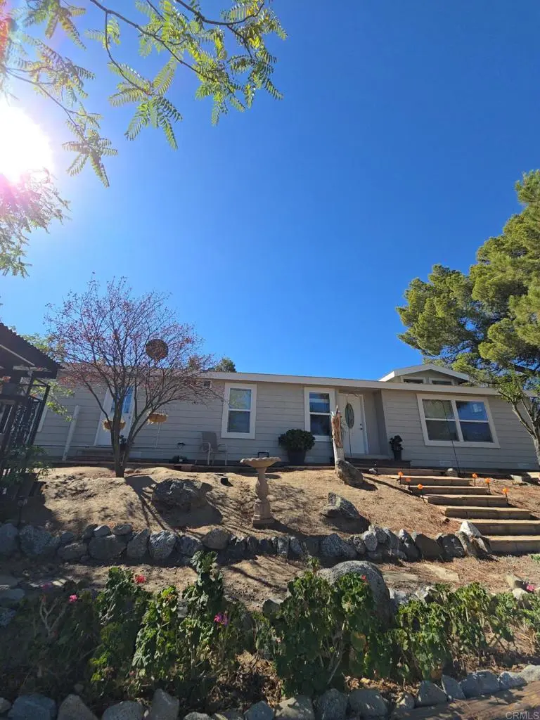 42550 Hall Road, Hemet, CA — listing photo 1