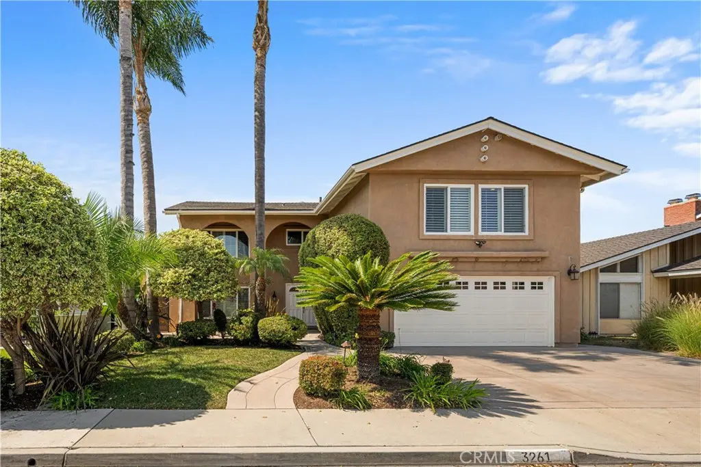 3261 Lilly Avenue, Long Beach, CA — listing photo 1