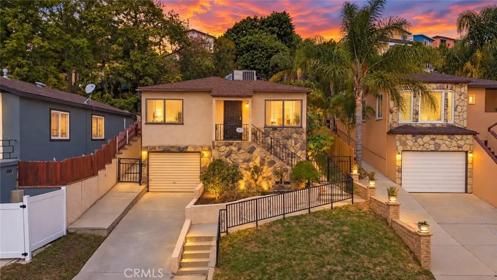 1877 Lansdowne, Los Angeles, CA — listing photo 1