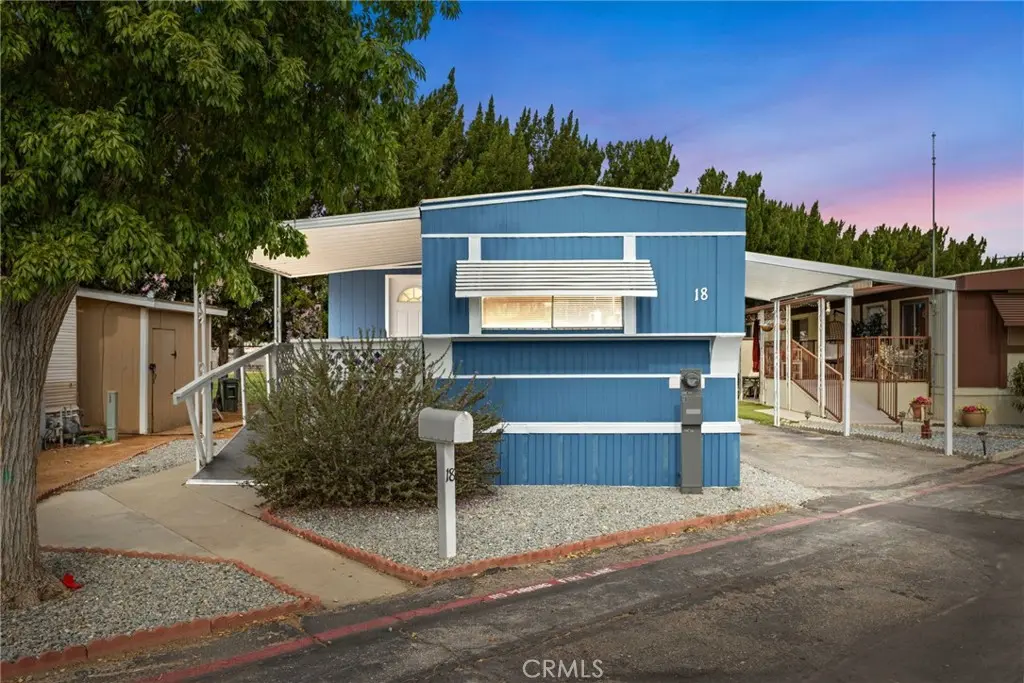 21922 Ottawa Space 18, Apple Valley, CA — listing photo 1