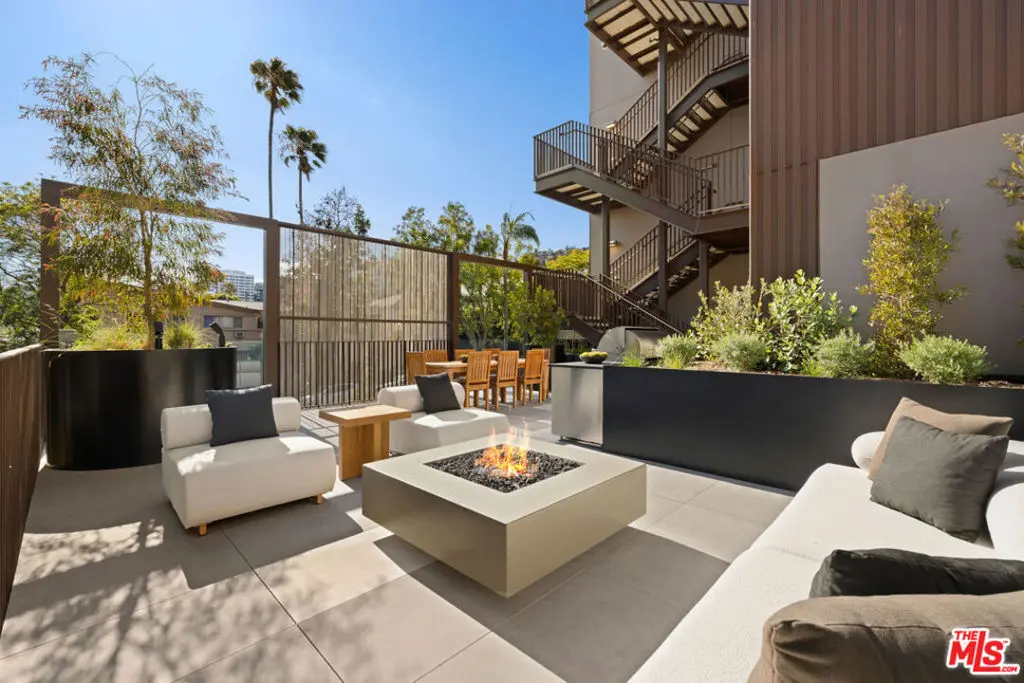 1264 N Harper Avenue 302, West Hollywood, CA — listing photo 1