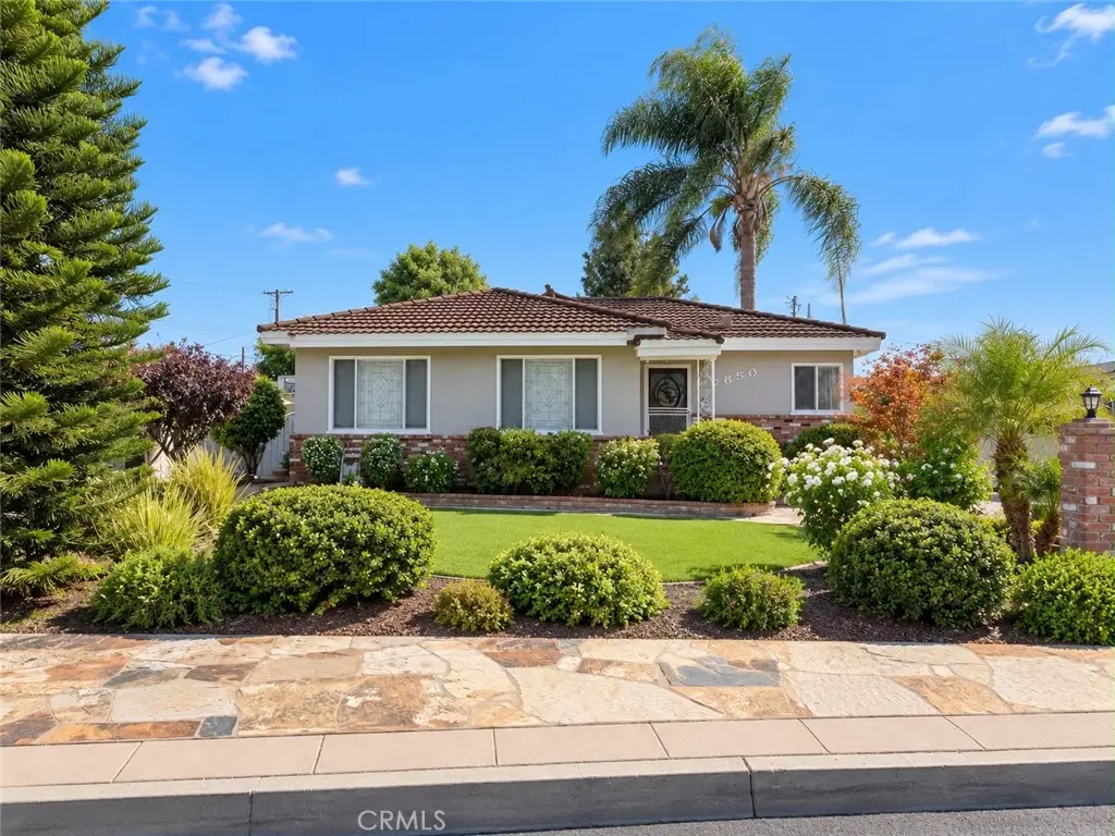 7850 Phlox, Downey, CA — listing photo 1