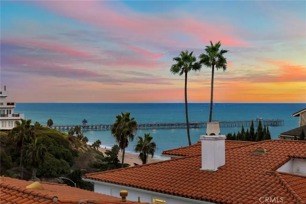 253 W Marquita B, San Clemente, CA — listing photo 1